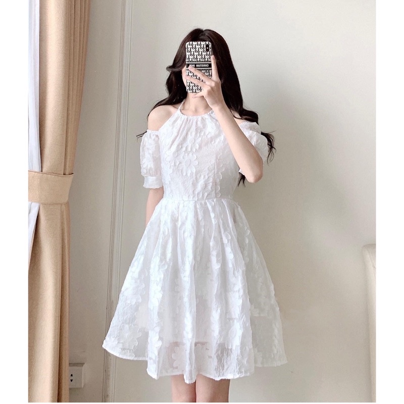 Váy cổ yếm vải ren mây thắt nơ sau lưng, đầm yếm trắng nữ tay rơi