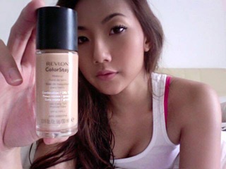 Kem nền Revlon Colorstay