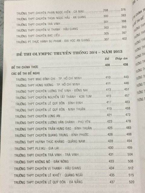 Sách - Tổng tập Đề thi Olympic 30 tháng 4 Vật lí 10 ( Từ năm 2010 đến năm 2014 )