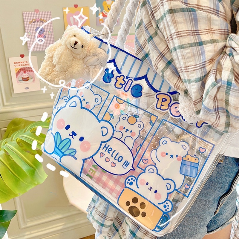 Túi tote bag trong suốt hoạ tiết hoạt hình gấu siêu cưng cho các cô nàng mê phong cách dễ thương
