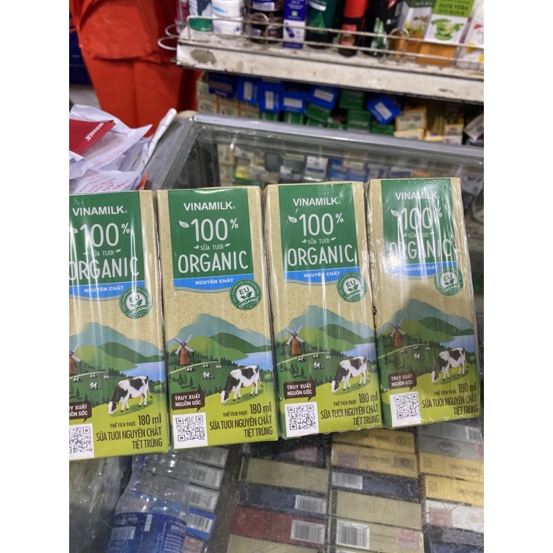 Sữa Tươi Organic Không Đường Vinamilk Lốc 4 hộp x180ml