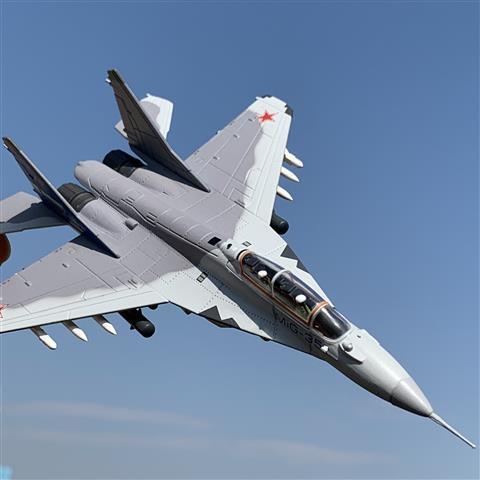 Mô Hình Máy Bay Chiến Đấu Nga MIG 15 MIG 23 MIG 29 MIG 35 Su 35 Tỉ Lệ 1: 100