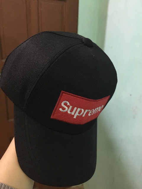 Mũ lưỡi trai SUPREME  (ảnh tự chụp)