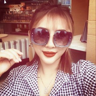 Mắt kính thời trang cao cấp