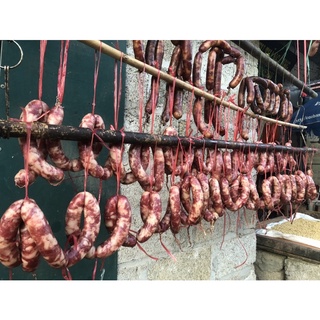 Lạp sườn Cao Bằng thịt lợn đen