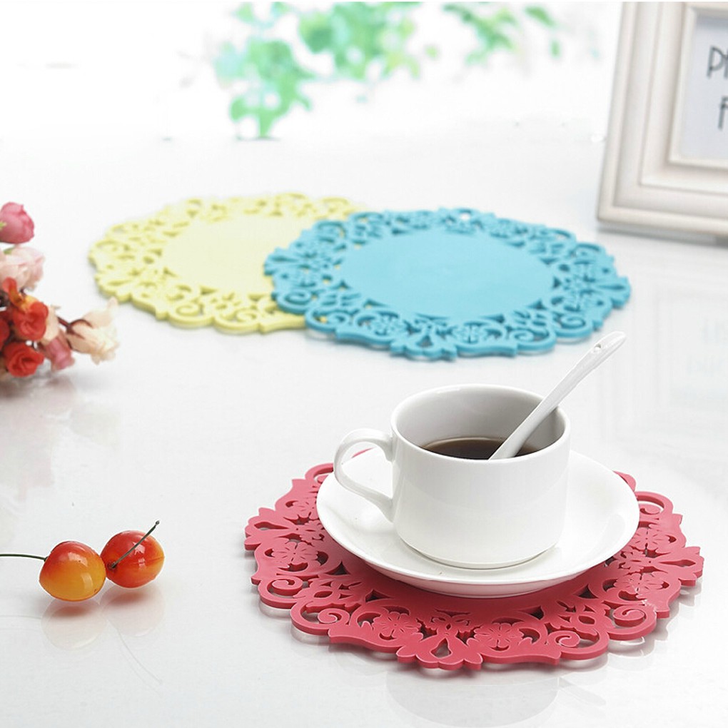 Miếng Lót Chống Trượt Cho Bàn Ăn