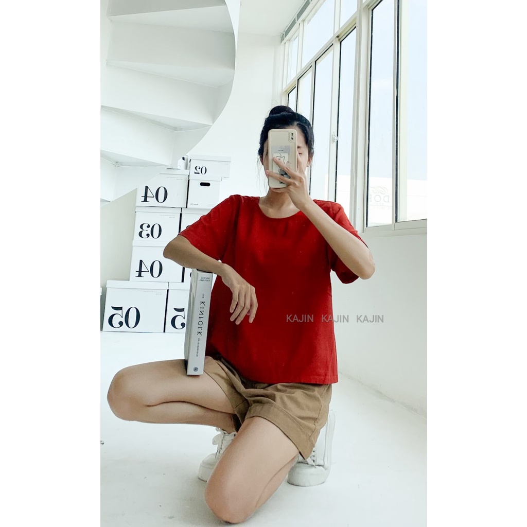 Áo linen có tay nút bọc nhiều màu sau lưng