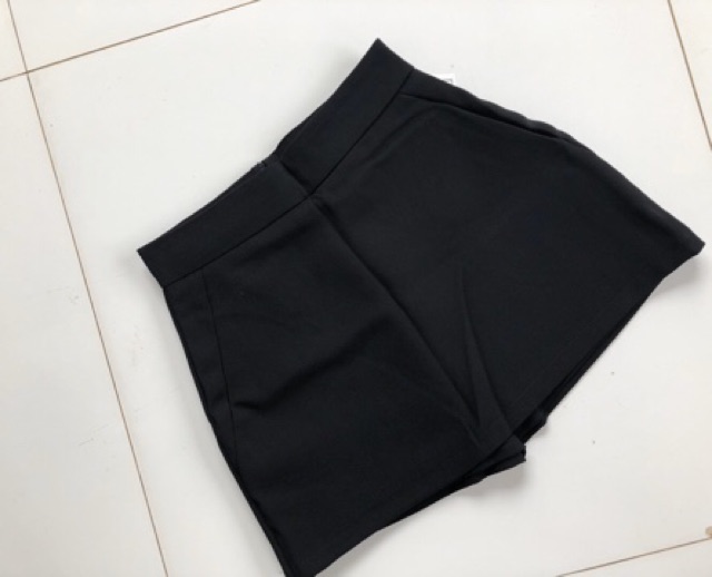 Quần giả váy chữ A 2 màu chất tuyết mưa cá tính xinh xắn | BigBuy360 - bigbuy360.vn