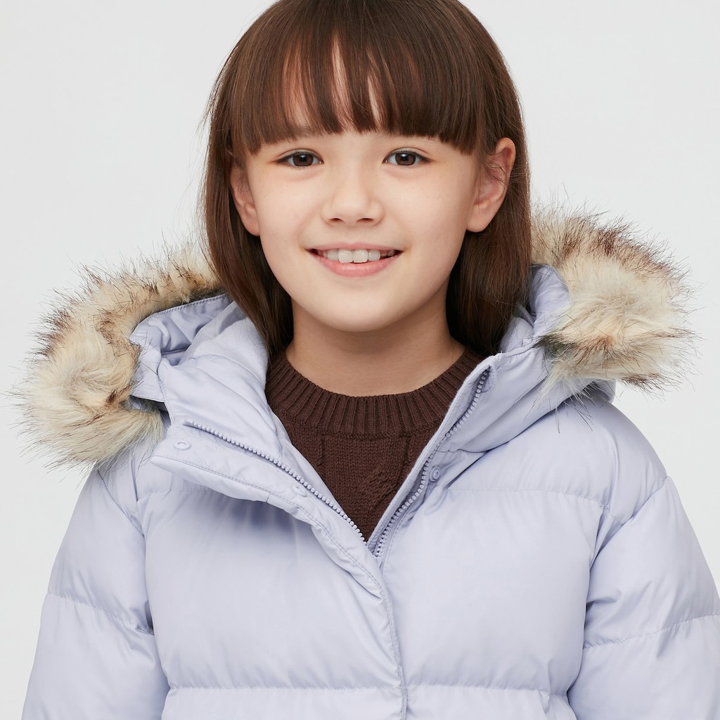 (UNIQLO Nhật chính hãng) GIRL- Áo khoác phao dáng dài có mũ lông tháo rời của UNIQLO trẻ em- GIRL WARM PADDED COAT