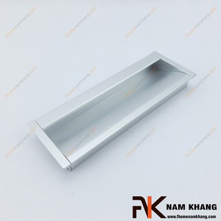 Tay nắm âm cửa tủ màu nhôm NK004