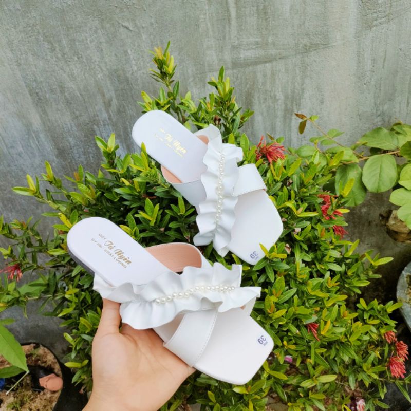 Dép bigsize quái chép đính ngọc 35-43