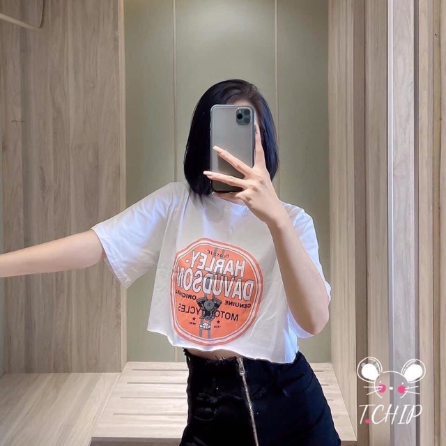 Áo thun giấy Croptop form rộng in hình cổ tròn - tay ngắn