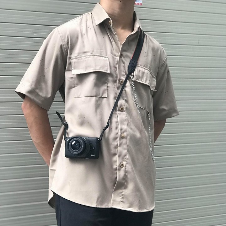 Áo sơ mi đen tay ngắn có chain Fox unisex | BigBuy360 - bigbuy360.vn