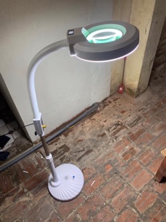 Đèn led lup spa