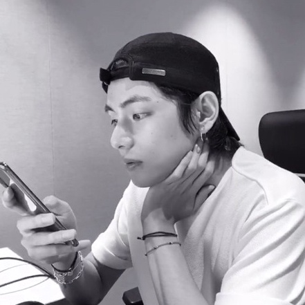 Vòng tay handmade cheap moment with Taehyung  in BTS IN THE SOOP | IN THE SOOP BRACELETS