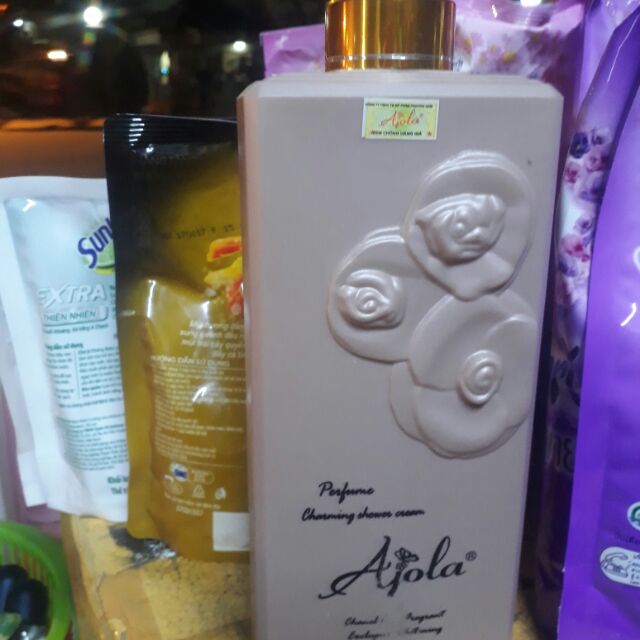 Sữa tắm hoa hồng Apola