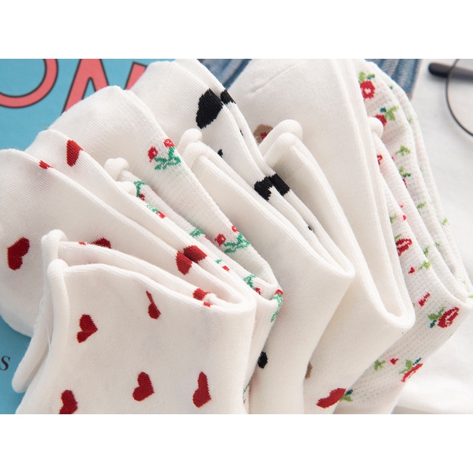 Vớ nữ cổ nhún phong cách Hàn Quốc siêu dễ thương và xinh xắn.