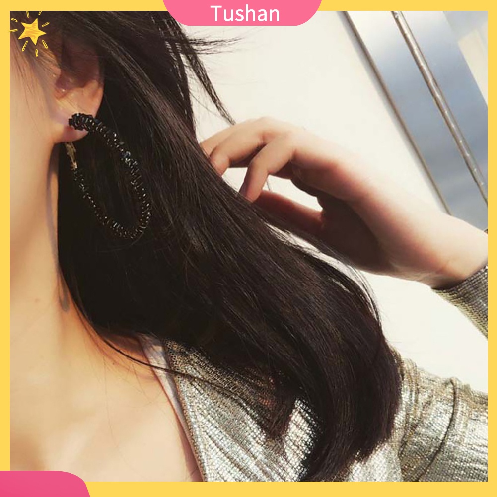 Khuyên tai dáng tròn phong cách thời trang tinh tế cho phái nữ