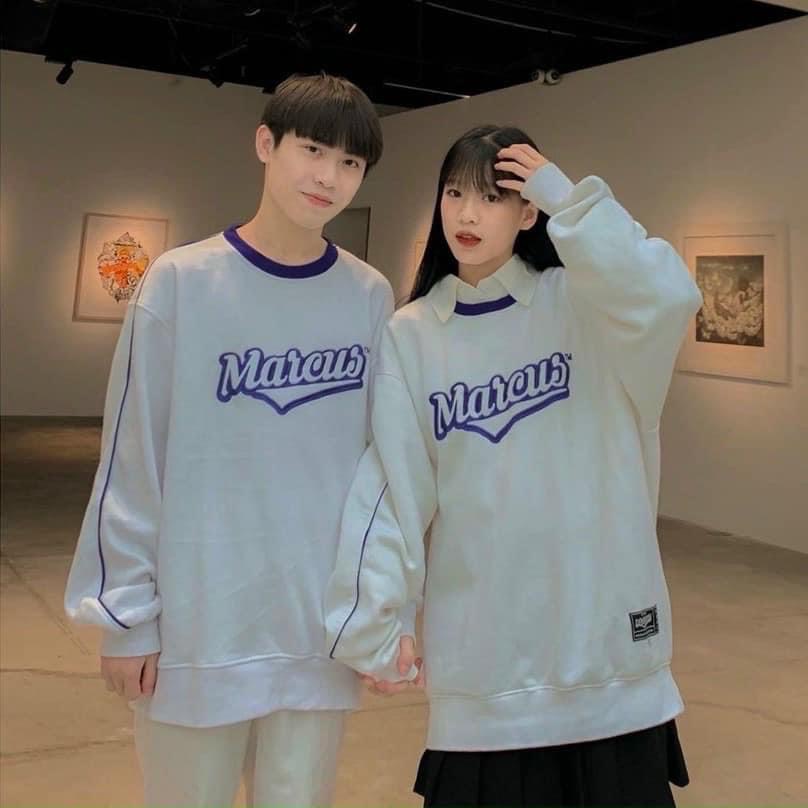 Áo sweater/Áo nỉ cổ tròn form rộng tay bồng unisex nam nữ in chữ MARCUS phối viền cổ độc đáo RÔ STORE SW27 | BigBuy360 - bigbuy360.vn