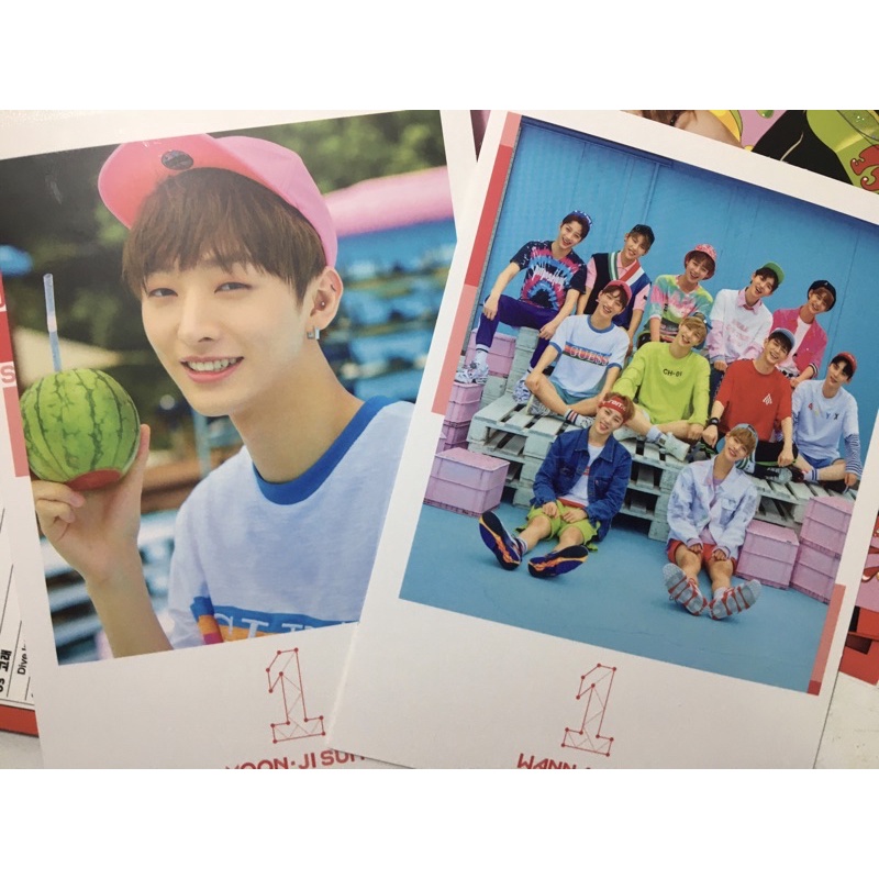 poscard to be one |jisung