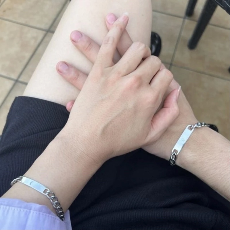 Set 2 Vòng Tay Cặp Đôi Thép Titan Phong Cách Hiphop StreetWear - Vòng tay Hình Mặt Trời Mặt Trăng Đẹp Cá Tính