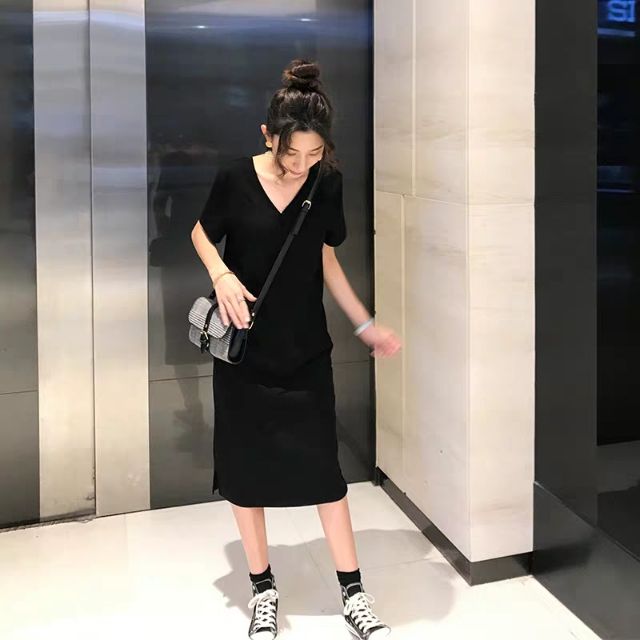 Đầm suông váy suông oversize cổ tim đan dây | BigBuy360 - bigbuy360.vn