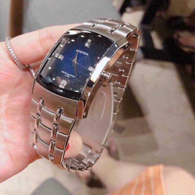 Đồng Hồ Nam Armitron dây kim loại mầu trắng
