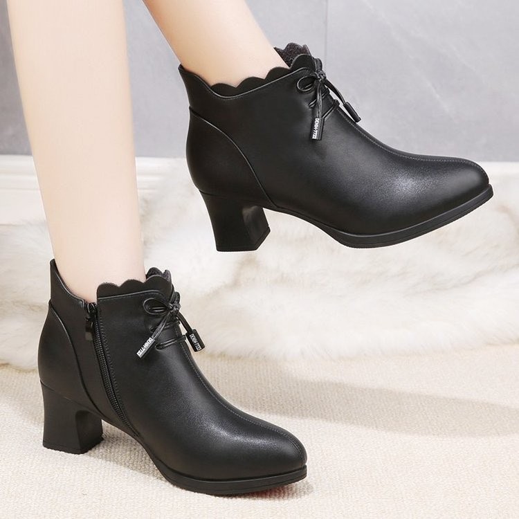 Bốt nữ cổ ngắn lót lông đính nơ gót thô 6cm C06 có video | BigBuy360 - bigbuy360.vn