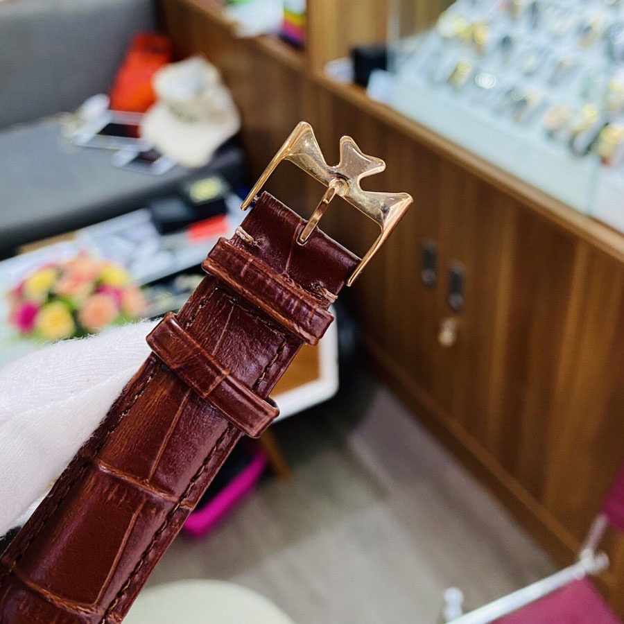 Đồng hồ Nam Vacheron constantin cơ tự động 6kim trăng sao size 40-41 dây da mặt đen vỏ vàng