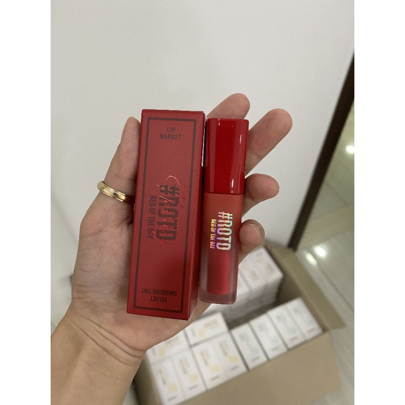 SON KEM LÌ DƯỠNG ẨM, MỀM MỊN MÔI TONYMOLY LIP MARKET VELVET SMUDGING TINT