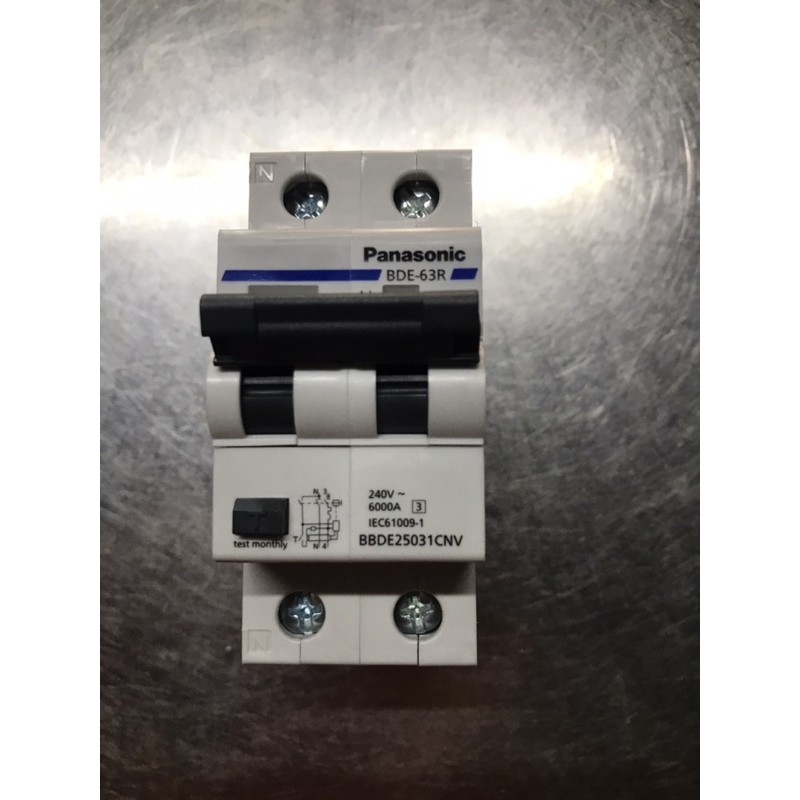 CB chống giật pana