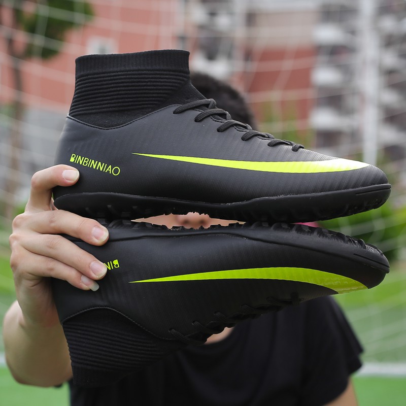Giày Đá Bóng Cao Cổ Cao Cấp Màu Đen Sân Cỏ Nhân Tạo Mẫu 33-44 TF FUTSAL SHOES New Fashion Soccer Shoes