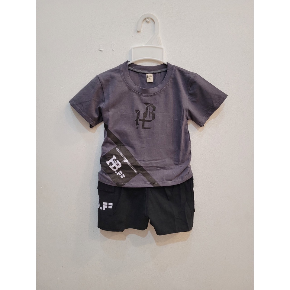 ÁO THUN XÁM ĐEN + QUẦN TÚI HỘP HB CHO BÉ TRAI