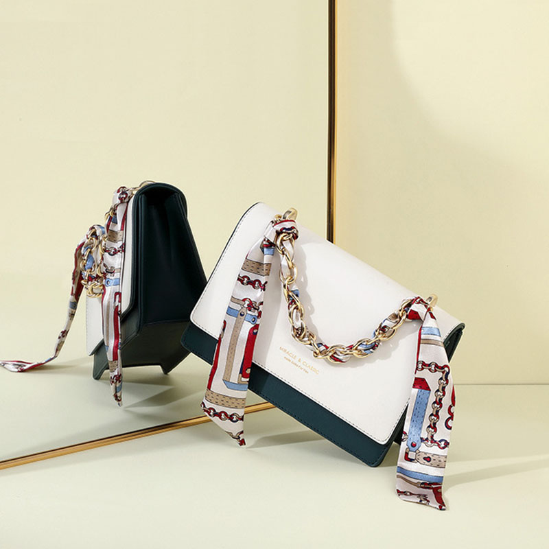 Túi đeo vai IELGY hình vuông nhỏ gọn phối dây đeo sợi xích thiết kế thời trang cho nữ