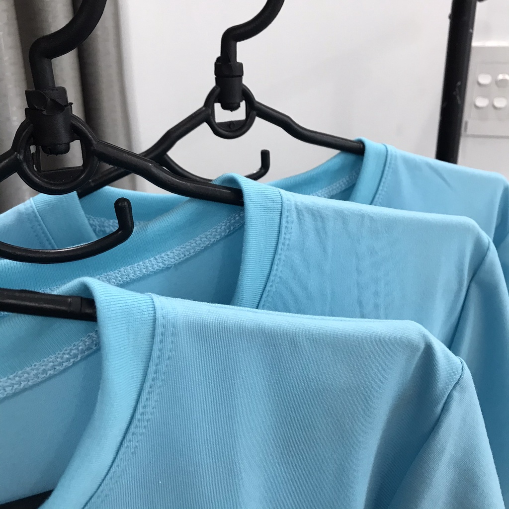 Áo Thun Trơn Màu Xanh Ngọc Ảnh Chụp Thật Ngắn Tay Cổ Tròn Form Vừa Unisex Dùng Chung Cho Nam Và Nữ