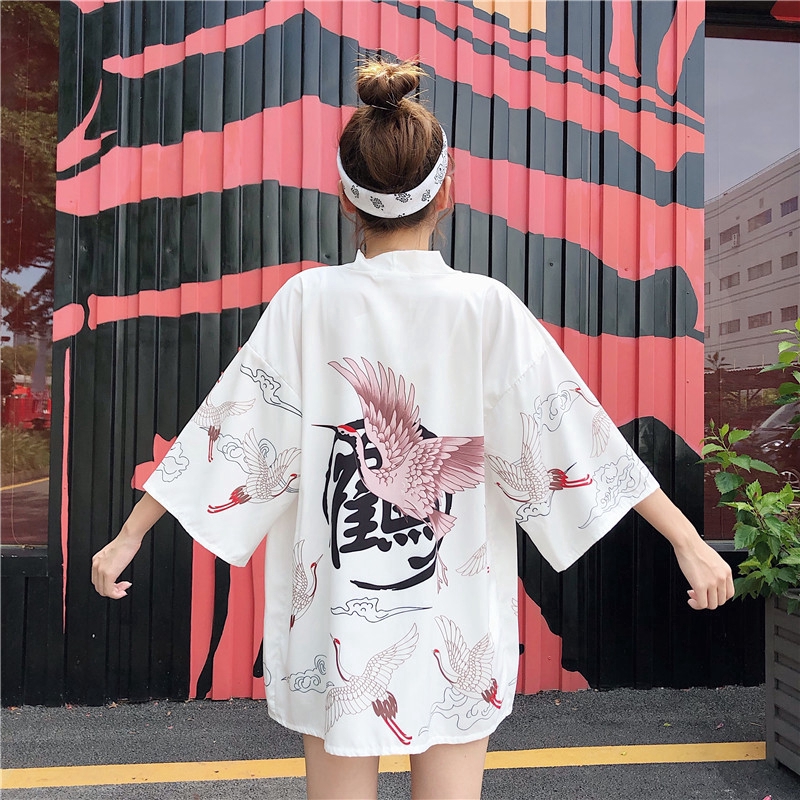 Áo Khoác Kimono Trắng Đen Họa Tiết Hạc Phong Cách Nhật Bản Cho Nữ | BigBuy360 - bigbuy360.vn