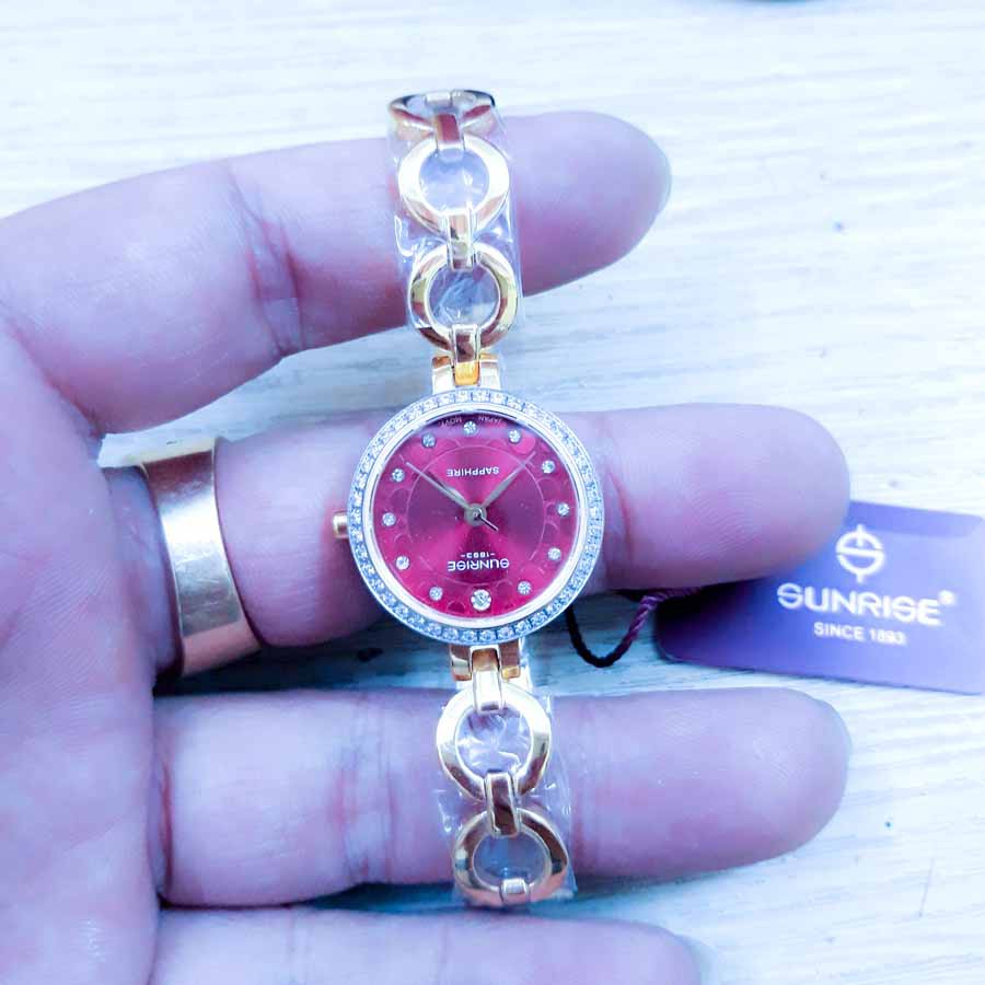 Đồng hồ nữ lắc tay siêu mỏng Sunrise SR020 hãng kính Sapphire chống nước chống xước