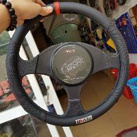 Bọc Vô Lăng thời trang Ultra Racing URC1103BK Chính Hãng Malaysia Bọc vô lăng dành cho xe hơi 4 -7 chỗ bảo hành 06 tháng