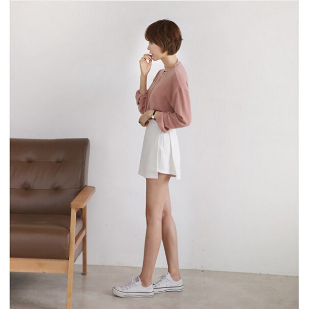 Chân Váy Ngắn Lưng Cao Thiết Kế Xẻ Quyến Rũ | BigBuy360 - bigbuy360.vn