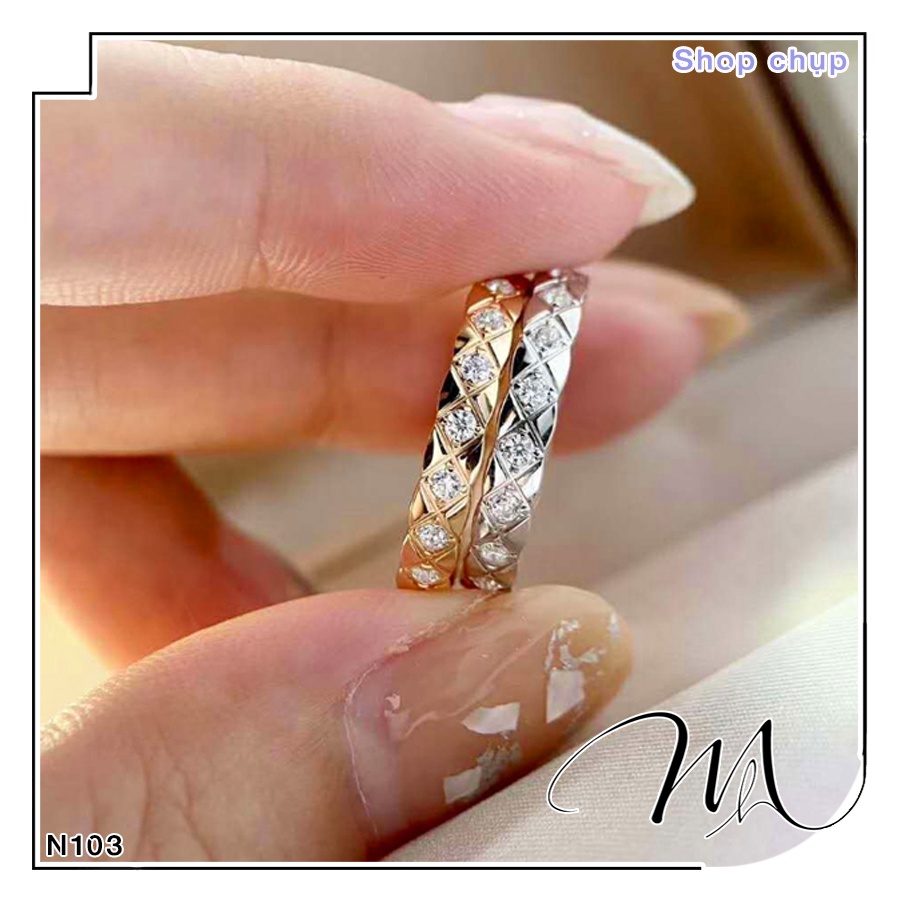 Nhẫn nữ Titan chạm hình thoi phối đá trắng - Măng's House N103