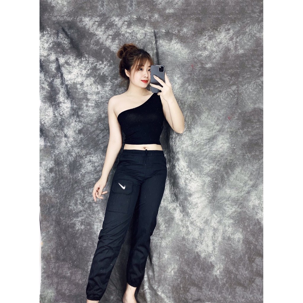 Quần jogger nữ túi hộp trước logo siêu xịn cá tính hot hit