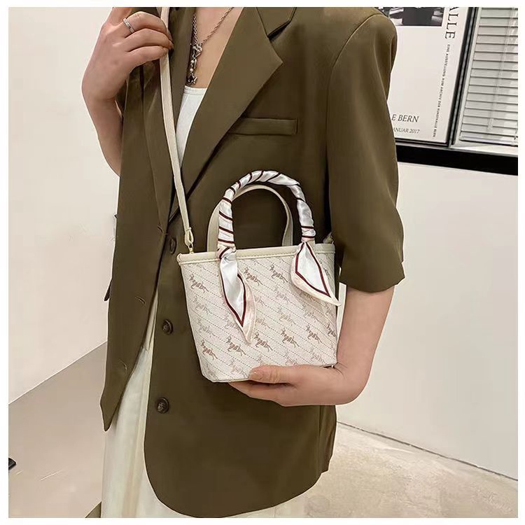 Túi Đeo Chéo Phong Cách Châu Âu Thời Trang Mùa Hè Mới 2022 Chất Lượng Cao Cho Nữ Túi đeo vai túi xách tay