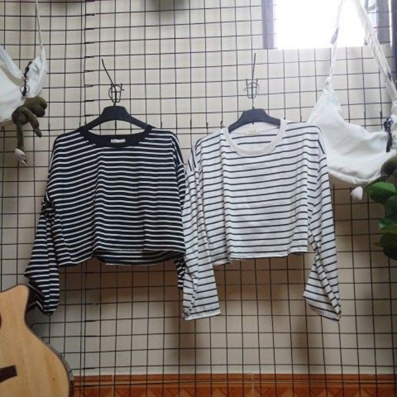 Áo croptop dài tay kẻ sọc ngang ,hai màu đen trắng | BigBuy360 - bigbuy360.vn