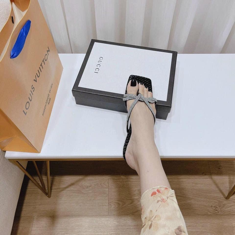 DÉP ĐÁ ĐẾ BỆT H2STORE