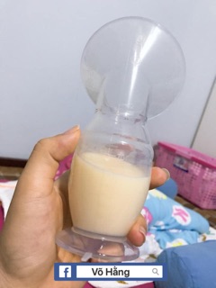 Cốc hứng sữa Silicone