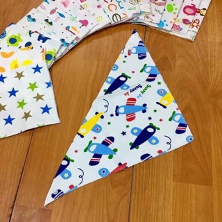 Com bo 05c Yếm cho bé 