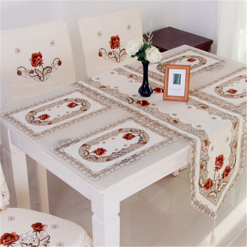 Khăn Trải Bàn Thêu Hoa Thanh Lịch