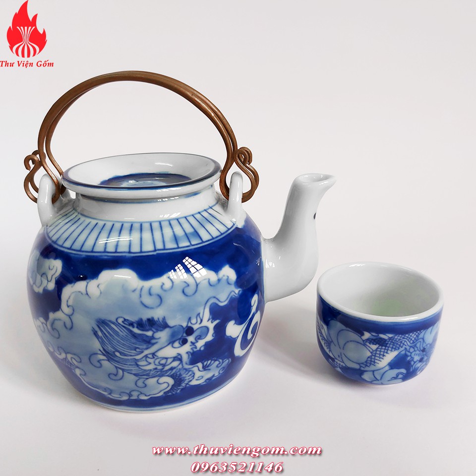 Bộ ấm chén Bát Tràng men lam vẽ long ẩn