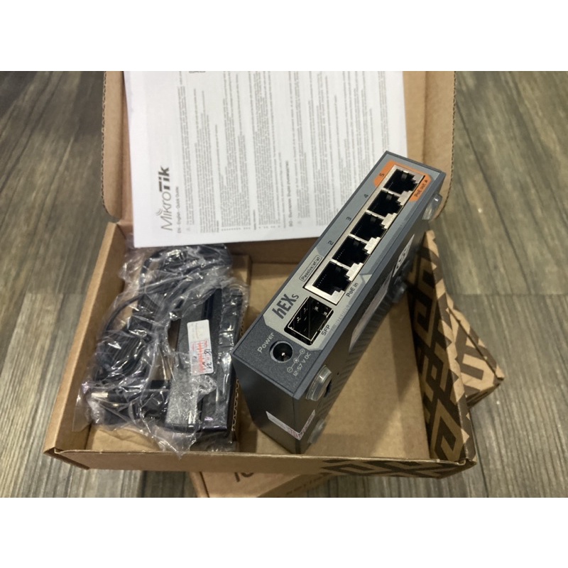 Bộ định tuyến Hiệu Mikrotik chịu tải cao Hex S- RB760IGS