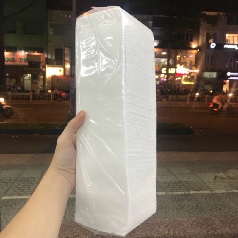 Cây khăn lau mặt spa loại 1 200 tờ